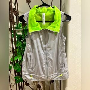 Lorna Jane Active Women’s Elevate Zip Up Sleeveless Vest